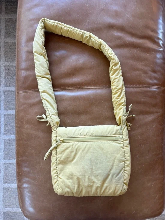 Olend Nina Crossbody Bag in Lime - Casual Everyday Shoulder Bag - Picture 3 of 5